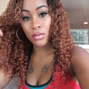 Meet your Posher, Kenethia